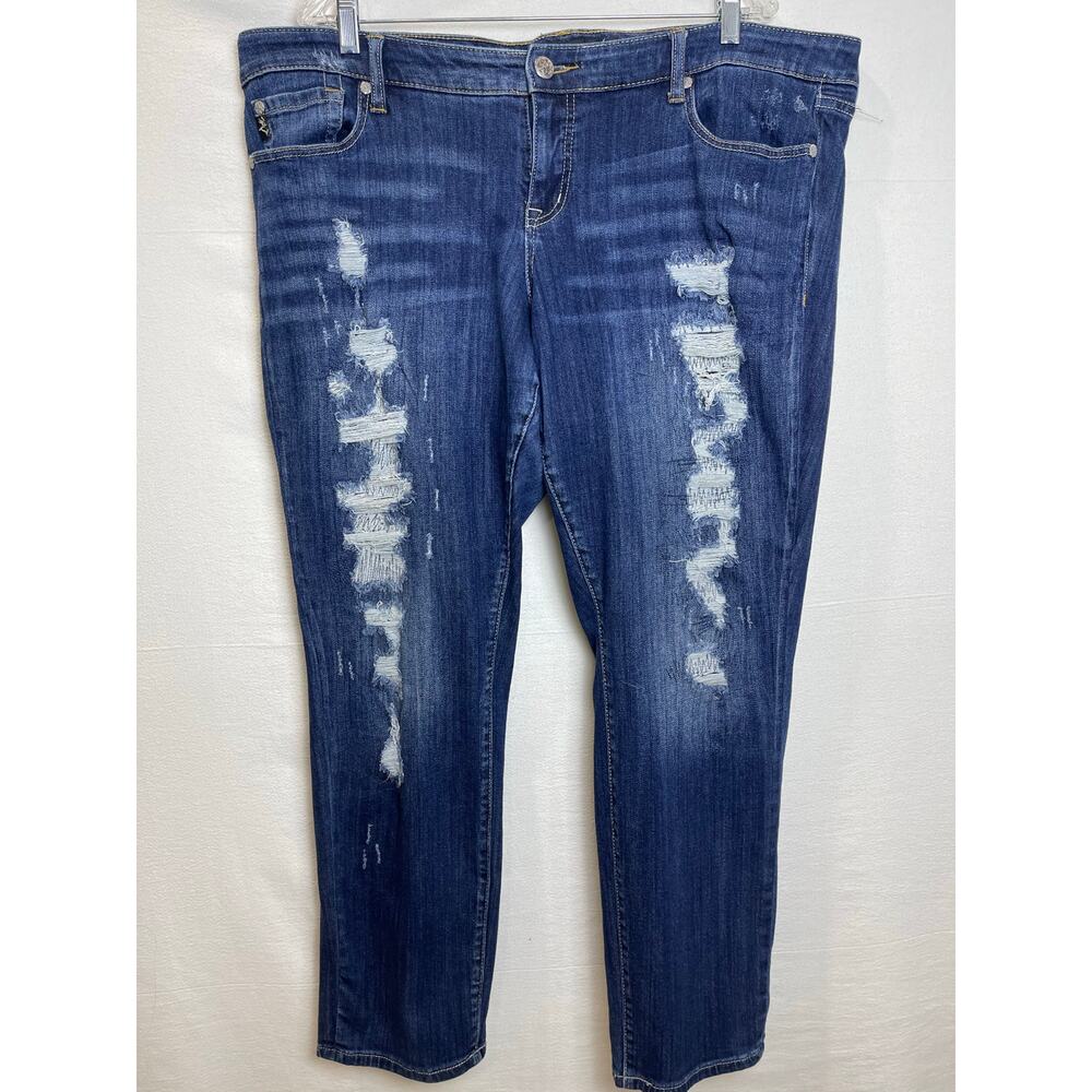 Torrid Premium Distressed Boyfriend Jeans Size 20 Medium Wash Plus Size Denim - Picture 2 of 11
